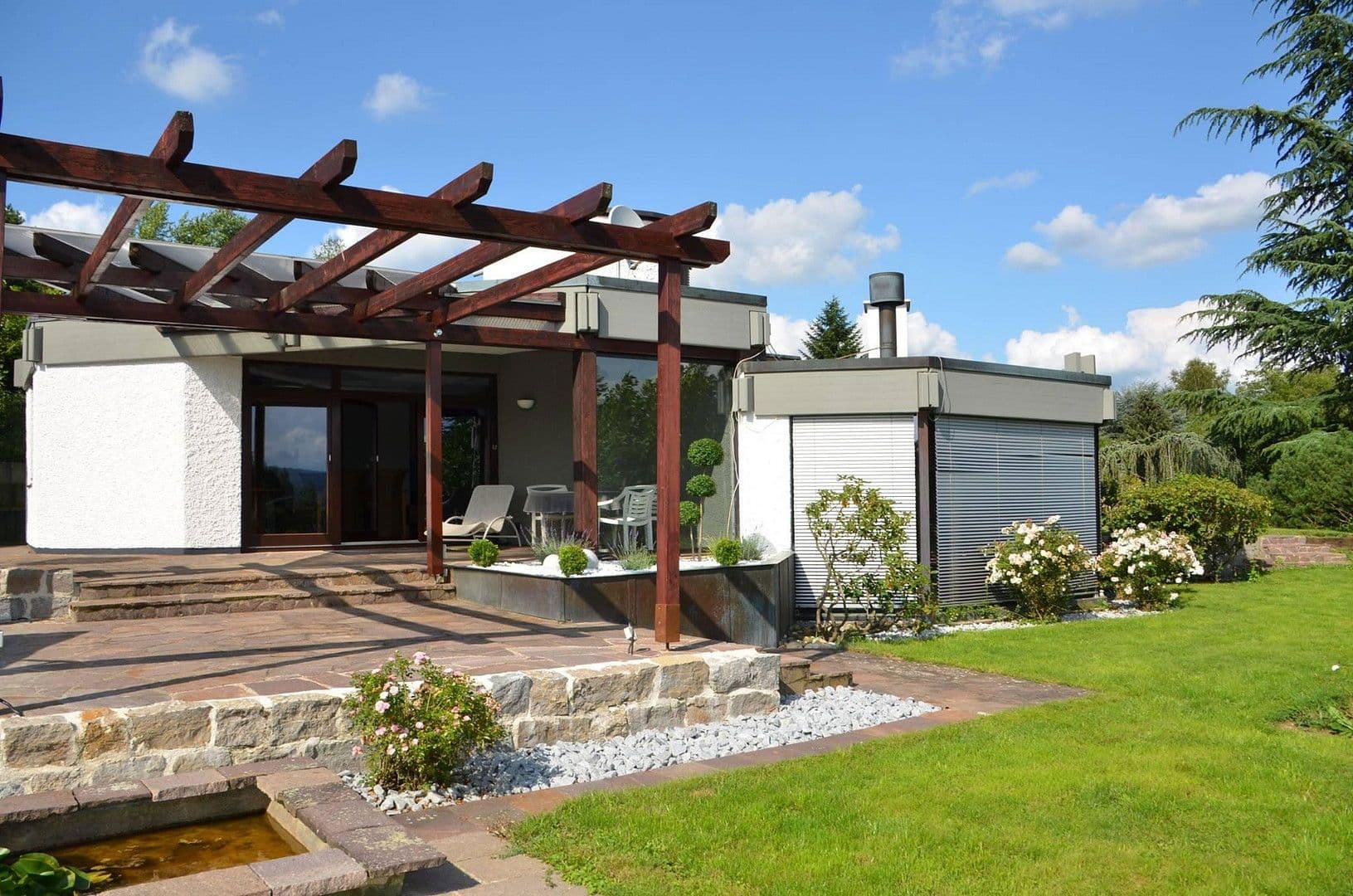 Predaj domu 221 m², pozemek 1.712 m², Schwäbisch Gmünd, Bádensko-Wurttembersko Predaj domu 221 m², pozemek 1.712 m², Schwäbisch Gmünd, Bádensko-Wurttembersko