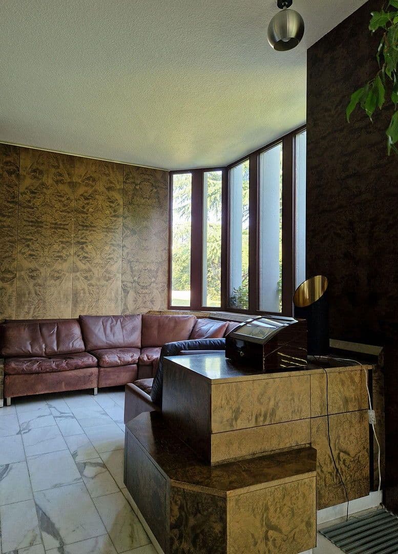 Predaj domu 221 m², pozemek 1.712 m², Schwäbisch Gmünd, Bádensko-Wurttembersko Predaj domu 221 m², pozemek 1.712 m², Schwäbisch Gmünd, Bádensko-Wurttembersko