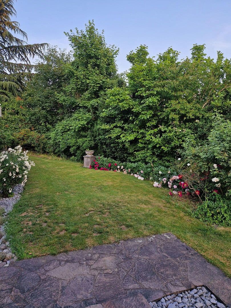 Predaj domu 221 m², pozemek 1.712 m², Schwäbisch Gmünd, Bádensko-Wurttembersko Predaj domu 221 m², pozemek 1.712 m², Schwäbisch Gmünd, Bádensko-Wurttembersko