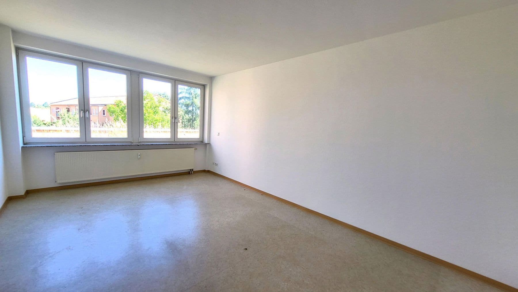 Prenájom bytu 2-izbový 55 m², Äußere Leipziger Straße 23a, Schkeuditz, Sasko Prenájom bytu 2-izbový 55 m², Äußere Leipziger Straße 23a, Schkeuditz, Sasko