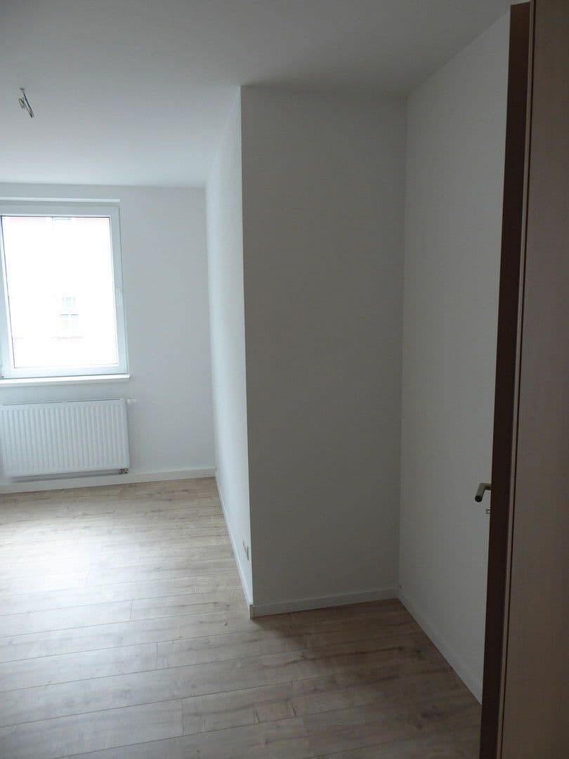 Prenájom bytu 4-izbový 95 m², Steinach, Durínsko Prenájom bytu 4-izbový 95 m², Steinach, Durínsko