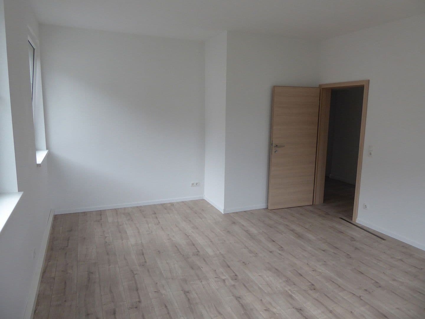 Prenájom bytu 4-izbový 95 m², Steinach, Durínsko Prenájom bytu 4-izbový 95 m², Steinach, Durínsko