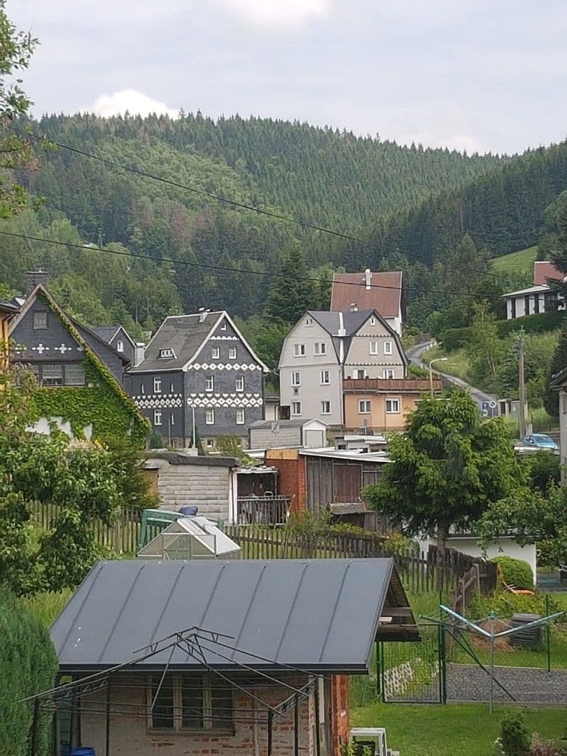 Prenájom bytu 4-izbový 95 m², Steinach, Durínsko Prenájom bytu 4-izbový 95 m², Steinach, Durínsko