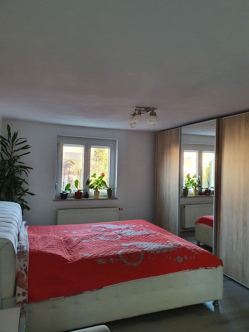 Predaj domu 145 m², pozemek 452 m², Altmannstein, Bavorsko Predaj domu 145 m², pozemek 452 m², Altmannstein, Bavorsko