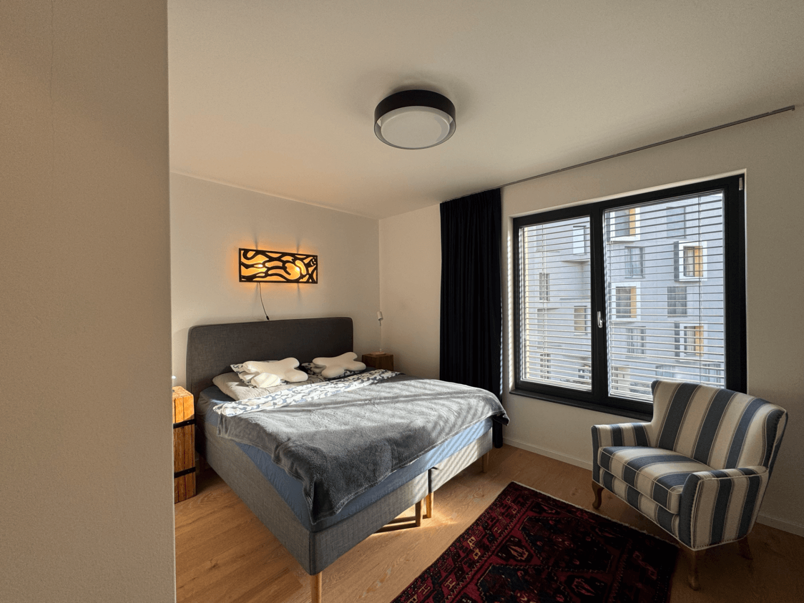 Prenájom bytu 3-izbový 96 m², Menclova, Praha, Praha Prenájom bytu 3-izbový 96 m², Menclova, Praha, Praha