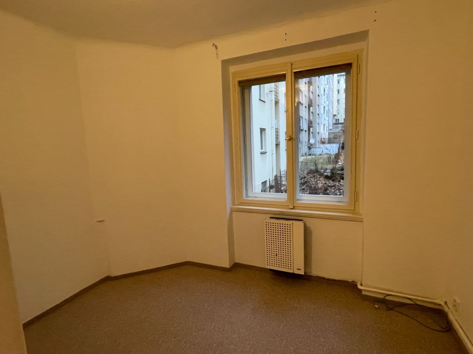 Prenájom bytu 2-izbový 55 m², Šrobárova, Praha, Praha Prenájom bytu 2-izbový 55 m², Šrobárova, Praha, Praha