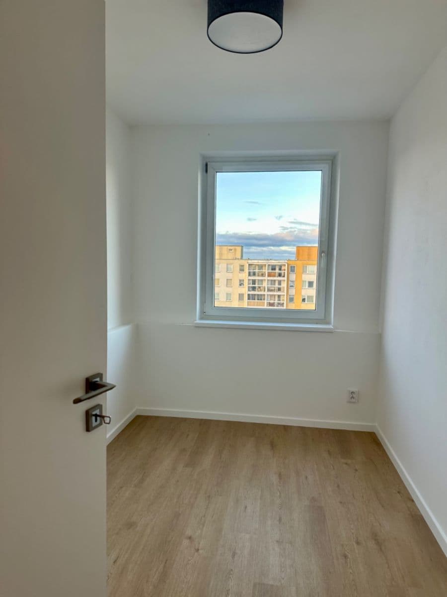 Predaj bytu 4-izbový 70 m², Pomořanská, Praha, Praha Predaj bytu 4-izbový 70 m², Pomořanská, Praha, Praha