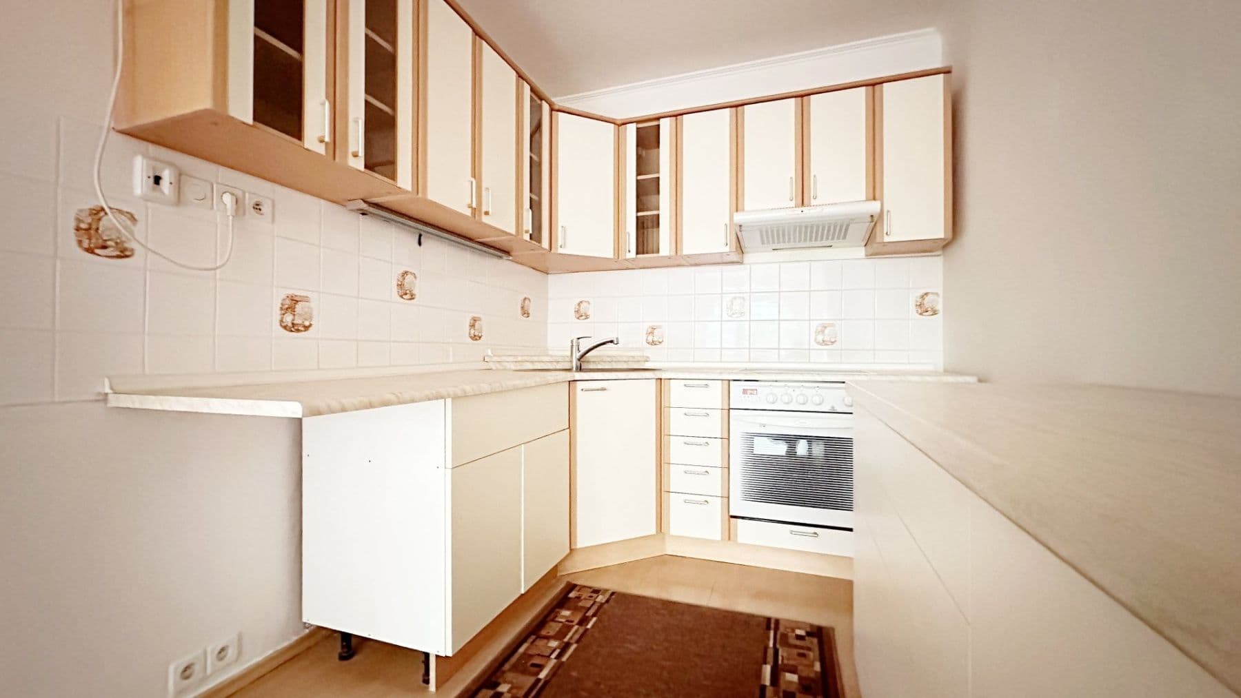 Prenájom bytu 3-izbový 65 m², Hrudičkova, Praha, Praha Prenájom bytu 3-izbový 65 m², Hrudičkova, Praha, Praha