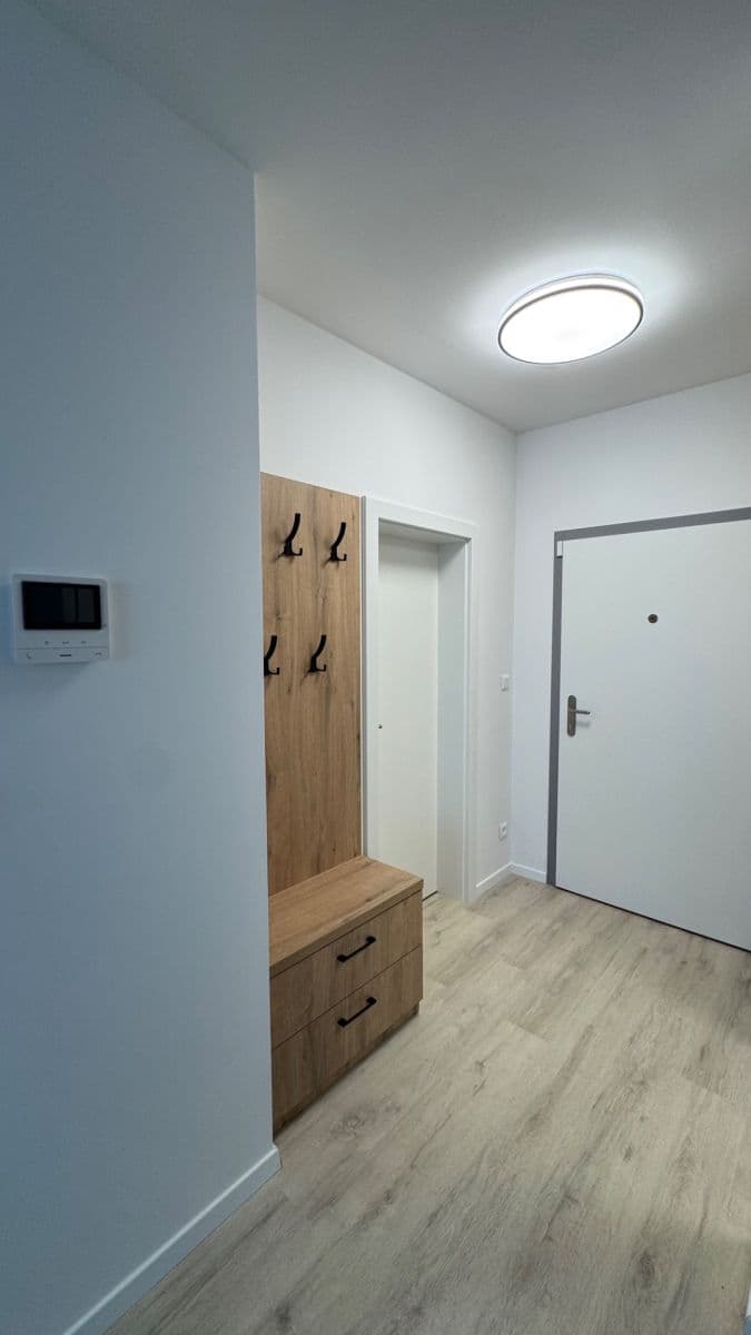 Predaj bytu 2-izbový 58 m², Hraničná, Ružinov, Bratislavský kraj Predaj bytu 2-izbový 58 m², Hraničná, Ružinov, Bratislavský kraj