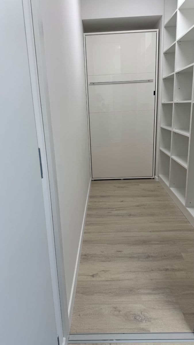 Predaj bytu 2-izbový 58 m², Hraničná, Ružinov, Bratislavský kraj Predaj bytu 2-izbový 58 m², Hraničná, Ružinov, Bratislavský kraj