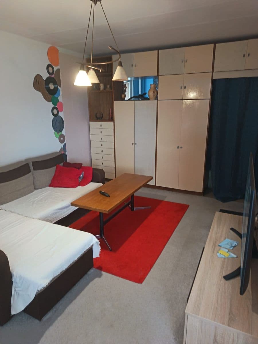 Prenájom bytu 2-izbový 59 m², Choceradská, Praha, Praha Prenájom bytu 2-izbový 59 m², Choceradská, Praha, Praha