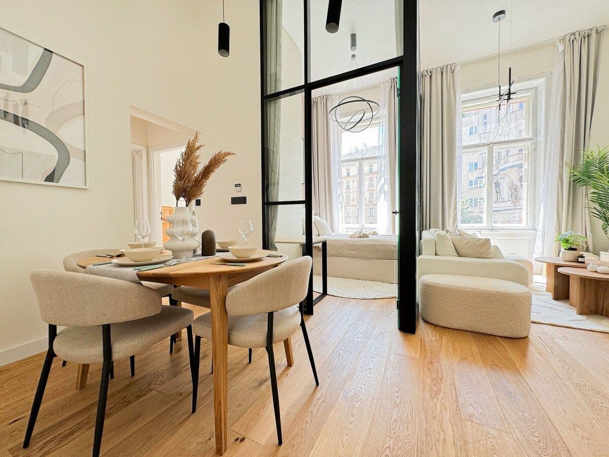 Prenájom bytu 50 m², Křemencova, Praha, Praha Prenájom bytu 50 m², Křemencova, Praha, Praha