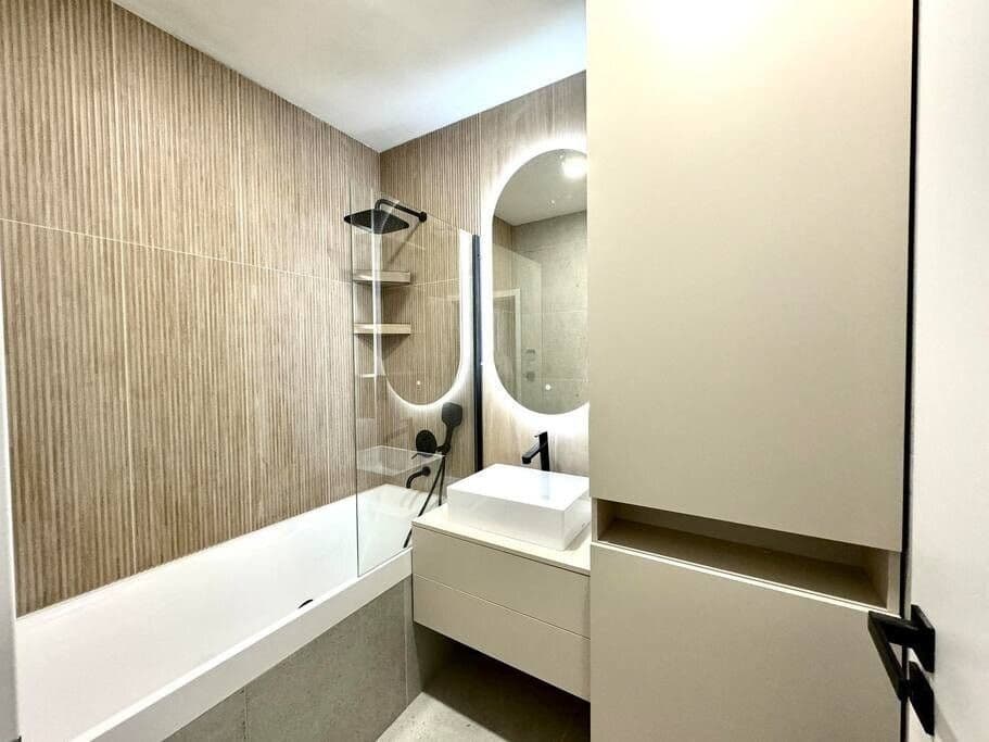 Prenájom bytu 50 m², Křemencova, Praha, Praha Prenájom bytu 50 m², Křemencova, Praha, Praha