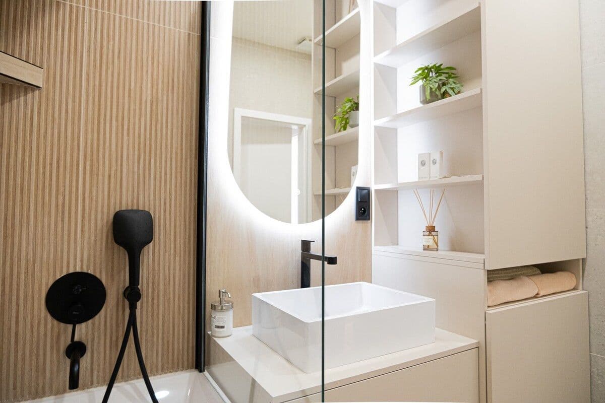 Prenájom bytu 50 m², Křemencova, Praha, Praha Prenájom bytu 50 m², Křemencova, Praha, Praha