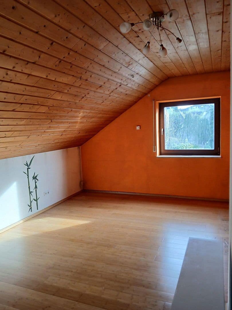 Predaj domu 128 m², pozemek 585 m², Fasanenweg 7, Pyrbaum, Bavorsko Predaj domu 128 m², pozemek 585 m², Fasanenweg 7, Pyrbaum, Bavorsko