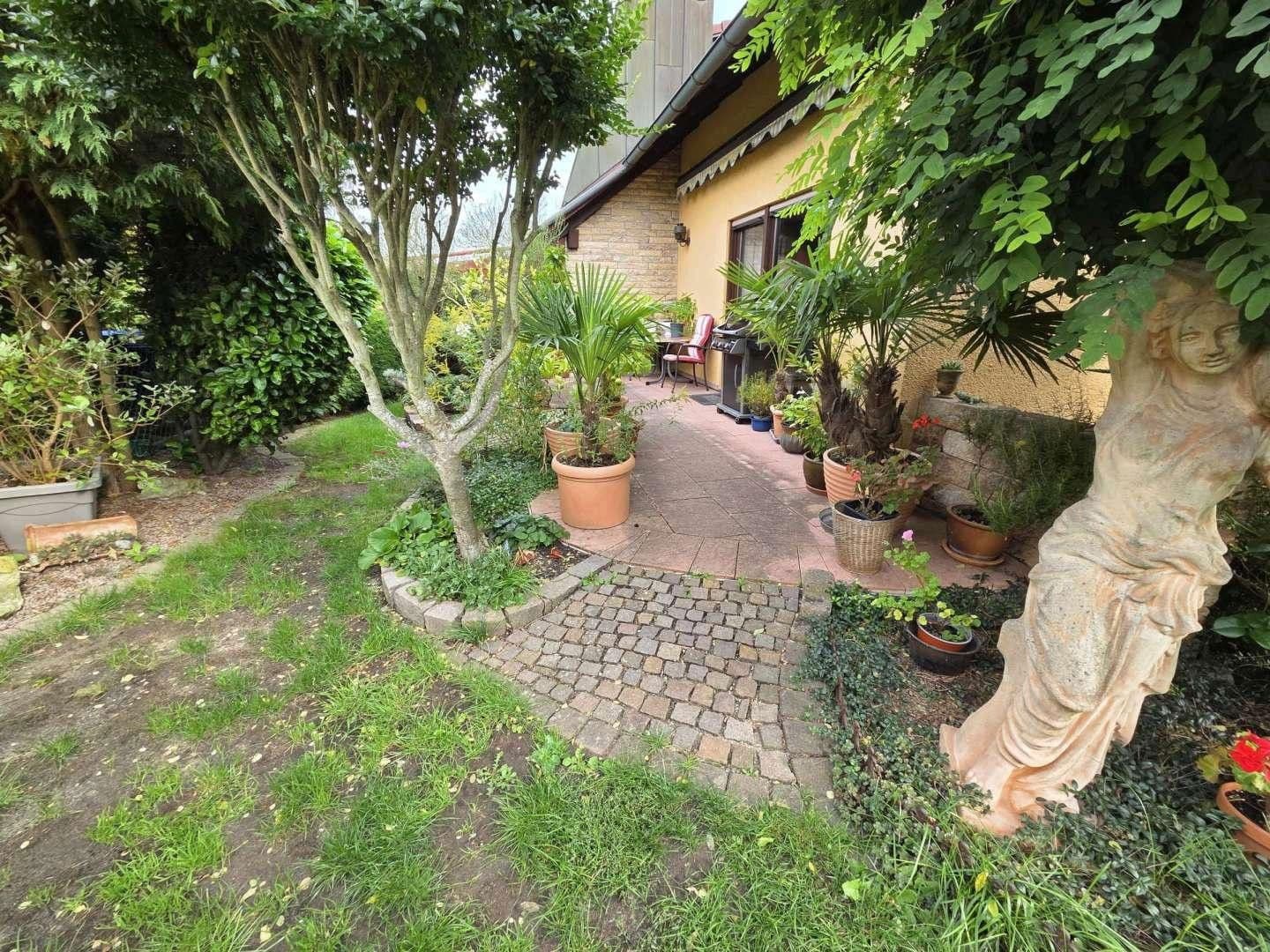 Predaj domu 128 m², pozemek 585 m², Fasanenweg 7, Pyrbaum, Bavorsko Predaj domu 128 m², pozemek 585 m², Fasanenweg 7, Pyrbaum, Bavorsko