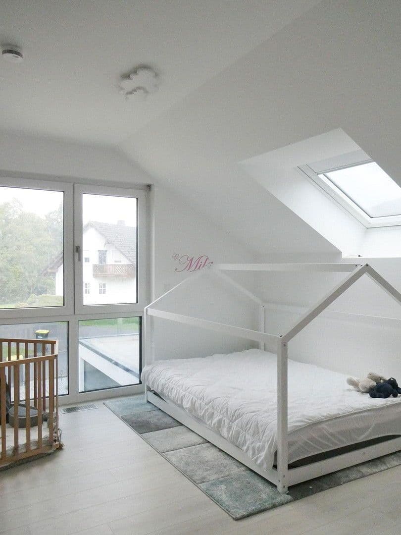 Prenájom domu 167 m², pozemek 1.730 m², Waldkappel, Hesensko Prenájom domu 167 m², pozemek 1.730 m², Waldkappel, Hesensko