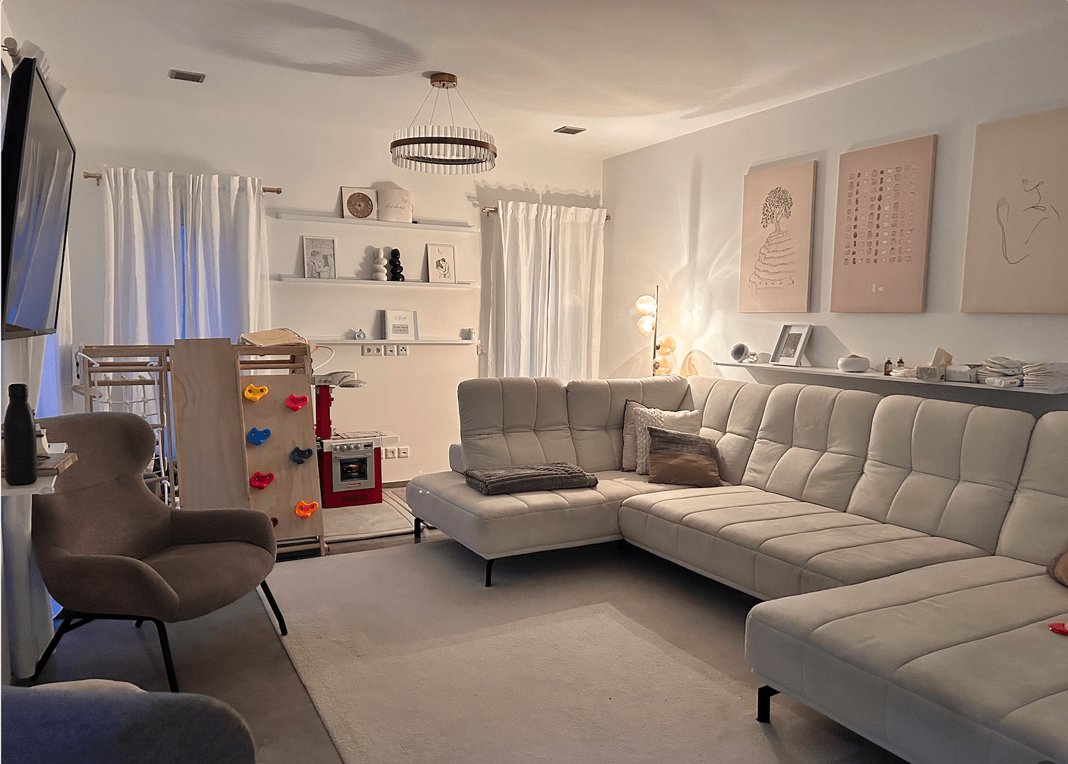 Prenájom domu 167 m², pozemek 1.730 m², Waldkappel, Hesensko Prenájom domu 167 m², pozemek 1.730 m², Waldkappel, Hesensko