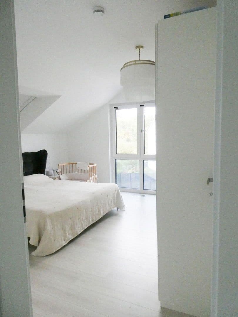 Prenájom domu 167 m², pozemek 1.730 m², Waldkappel, Hesensko Prenájom domu 167 m², pozemek 1.730 m², Waldkappel, Hesensko