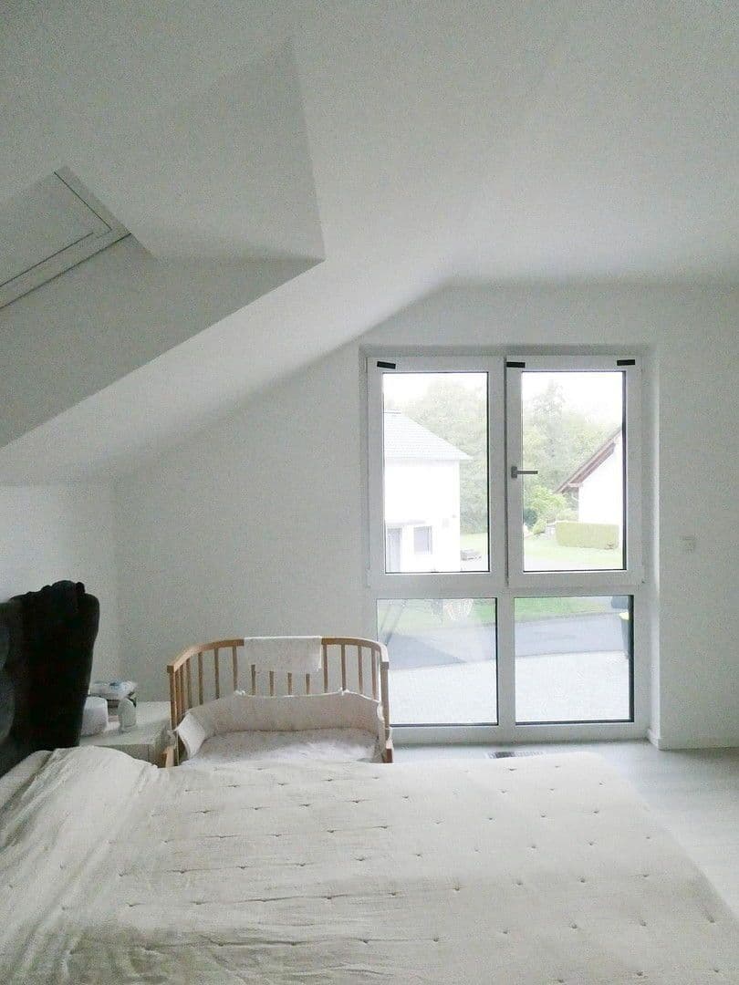 Prenájom domu 167 m², pozemek 1.730 m², Waldkappel, Hesensko Prenájom domu 167 m², pozemek 1.730 m², Waldkappel, Hesensko