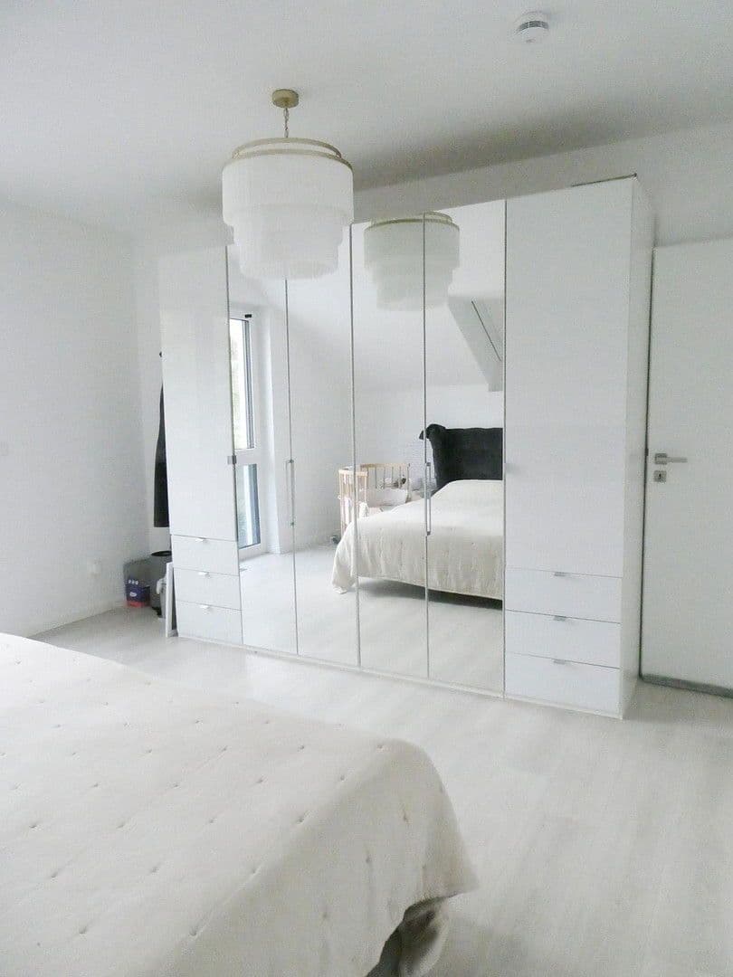 Prenájom domu 167 m², pozemek 1.730 m², Waldkappel, Hesensko Prenájom domu 167 m², pozemek 1.730 m², Waldkappel, Hesensko