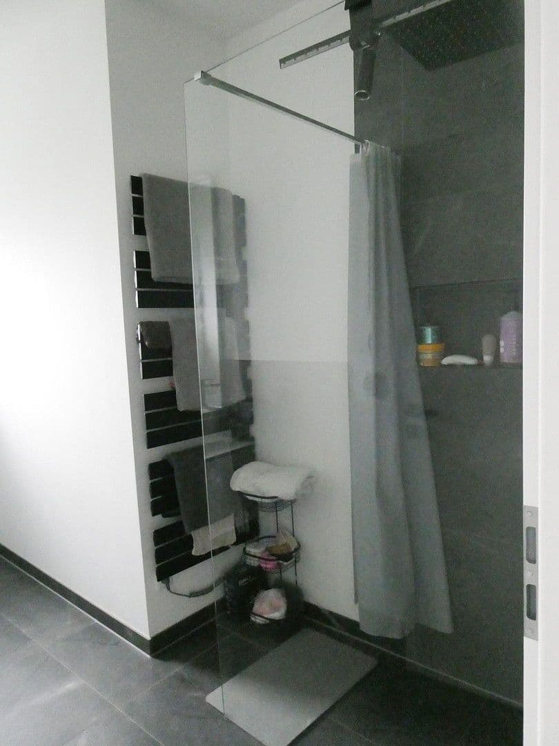 Prenájom domu 167 m², pozemek 1.730 m², Waldkappel, Hesensko Prenájom domu 167 m², pozemek 1.730 m², Waldkappel, Hesensko