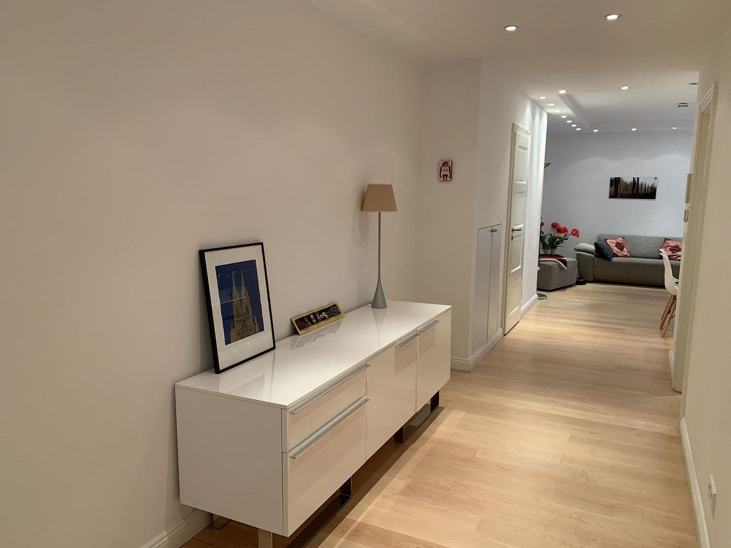 Prenájom bytu 1-izbový 65 m², Köln, Severné Porýnie - Westfálsko Prenájom bytu 1-izbový 65 m², Köln, Severné Porýnie - Westfálsko