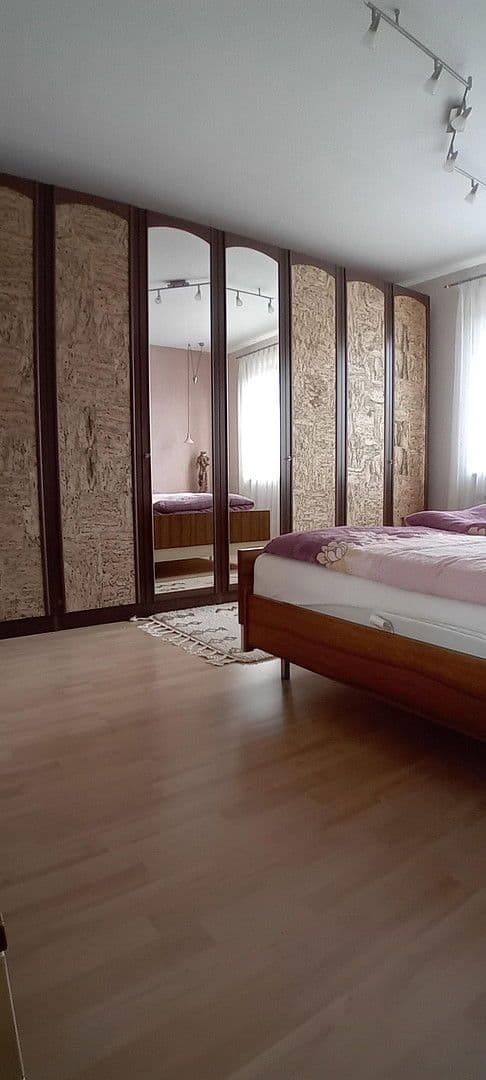 Predaj domu 185 m², pozemek 354 m², Albstadt, Bádensko-Wurttembersko Predaj domu 185 m², pozemek 354 m², Albstadt, Bádensko-Wurttembersko