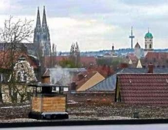 Predaj domu 539 m², pozemek 473 m², Regensburg, Bavorsko Predaj domu 539 m², pozemek 473 m², Regensburg, Bavorsko