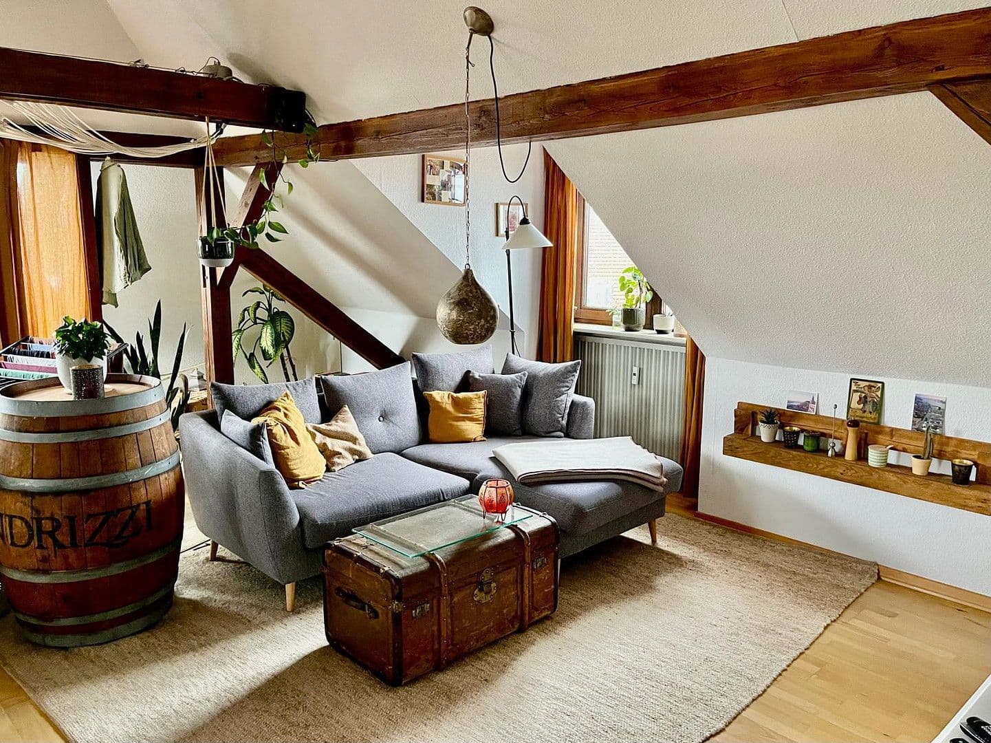 Predaj domu 539 m², pozemek 473 m², Regensburg, Bavorsko Predaj domu 539 m², pozemek 473 m², Regensburg, Bavorsko