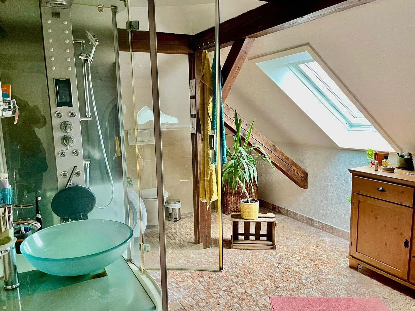 Predaj domu 539 m², pozemek 473 m², Regensburg, Bavorsko Predaj domu 539 m², pozemek 473 m², Regensburg, Bavorsko