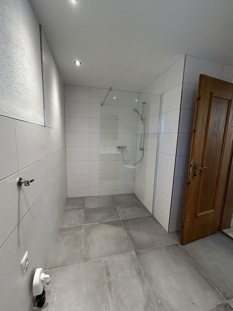 Prenájom domu 105 m², pozemek 573 m², Bettelwurfstraße, Volders, Tirolsko Prenájom domu 105 m², pozemek 573 m², Bettelwurfstraße, Volders, Tirolsko