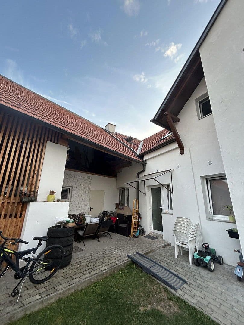 Predaj domu 245 m², pozemek 489 m², Wilhelmsburg, Dolné Rakúsko Predaj domu 245 m², pozemek 489 m², Wilhelmsburg, Dolné Rakúsko