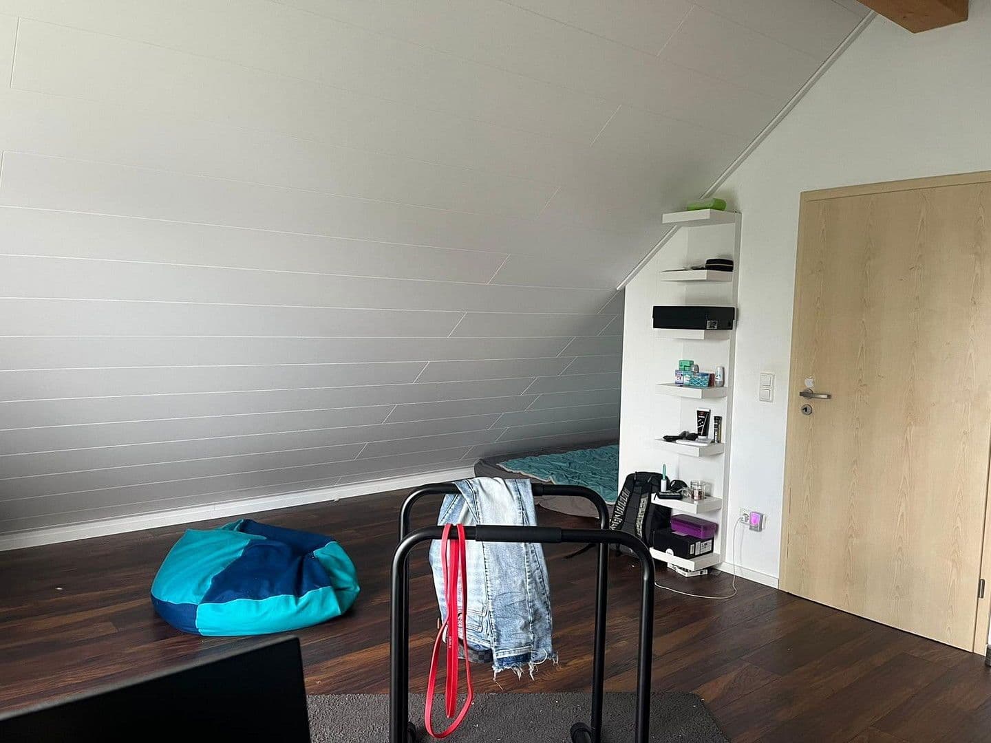 Predaj domu 142 m², pozemek 230 m², Stutensee, Bádensko-Wurttembersko Predaj domu 142 m², pozemek 230 m², Stutensee, Bádensko-Wurttembersko