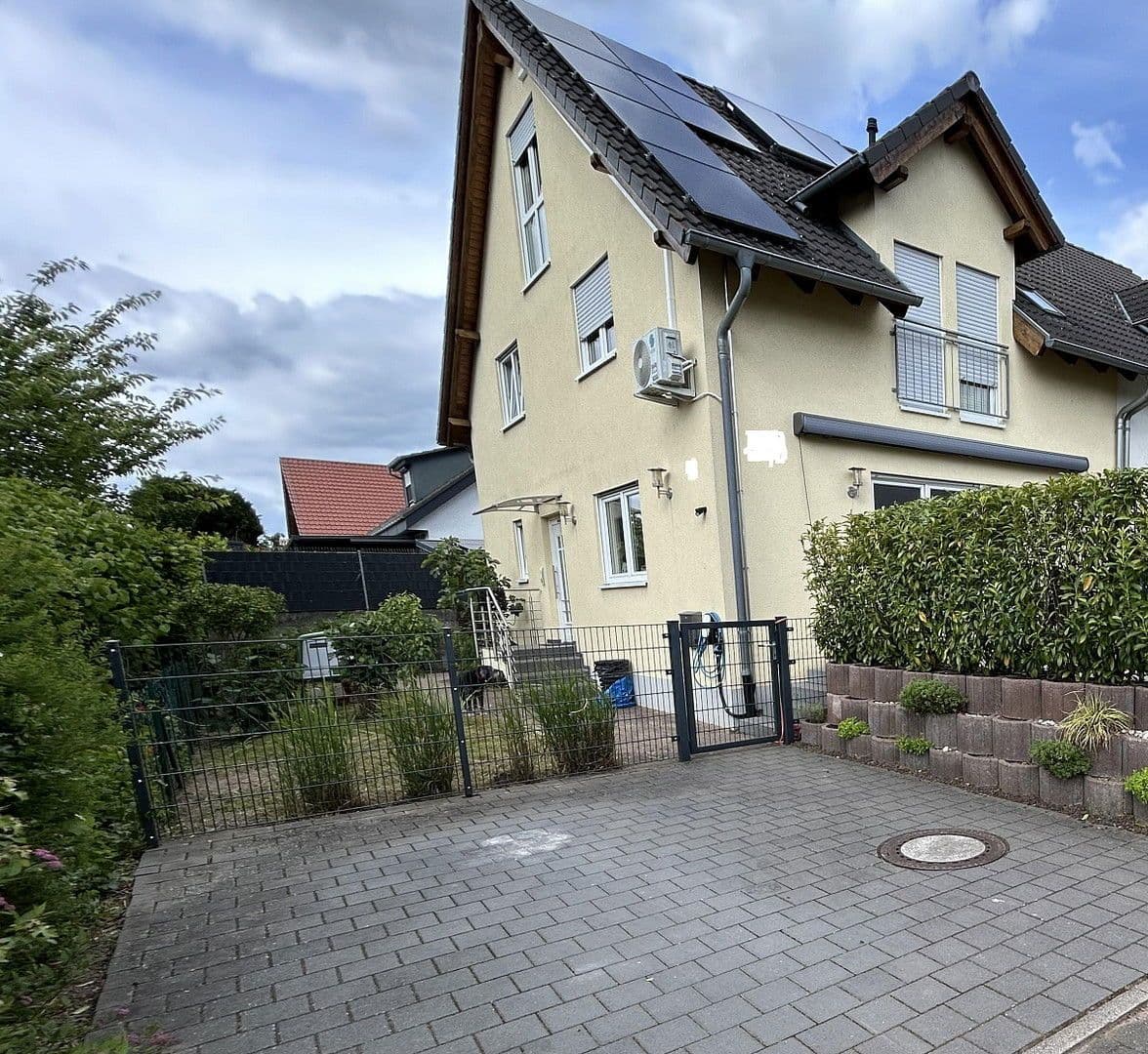 Predaj domu 142 m², pozemek 230 m², Stutensee, Bádensko-Wurttembersko Predaj domu 142 m², pozemek 230 m², Stutensee, Bádensko-Wurttembersko