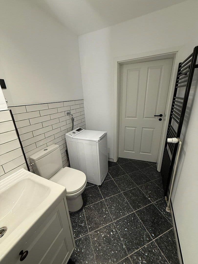 Prenájom bytu 2-izbový 60 m², Gustav-Heinemann-Straße 109, Bremen, Brémy Prenájom bytu 2-izbový 60 m², Gustav-Heinemann-Straße 109, Bremen, Brémy