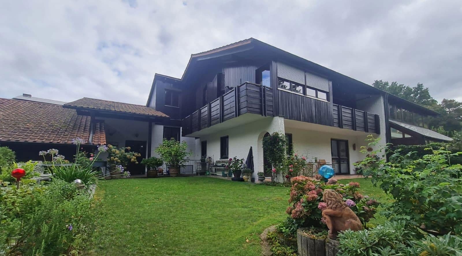 Predaj domu 185 m², pozemek 525 m², Vilshofen an der Donau, Bavorsko Predaj domu 185 m², pozemek 525 m², Vilshofen an der Donau, Bavorsko