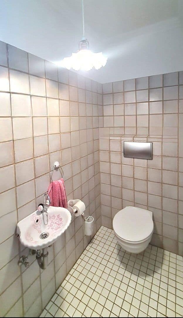 Predaj domu 185 m², pozemek 525 m², Vilshofen an der Donau, Bavorsko Predaj domu 185 m², pozemek 525 m², Vilshofen an der Donau, Bavorsko