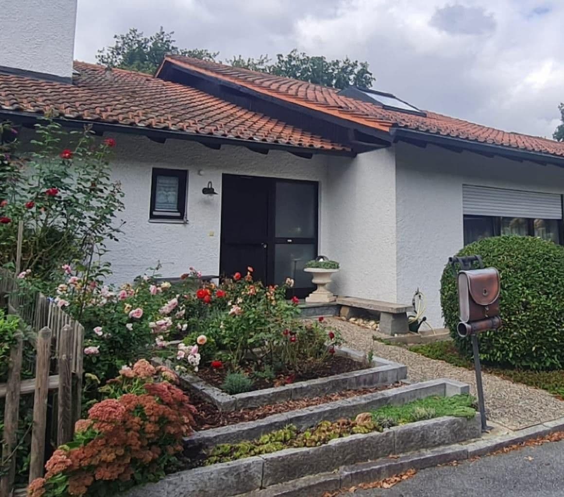 Predaj domu 185 m², pozemek 525 m², Vilshofen an der Donau, Bavorsko Predaj domu 185 m², pozemek 525 m², Vilshofen an der Donau, Bavorsko