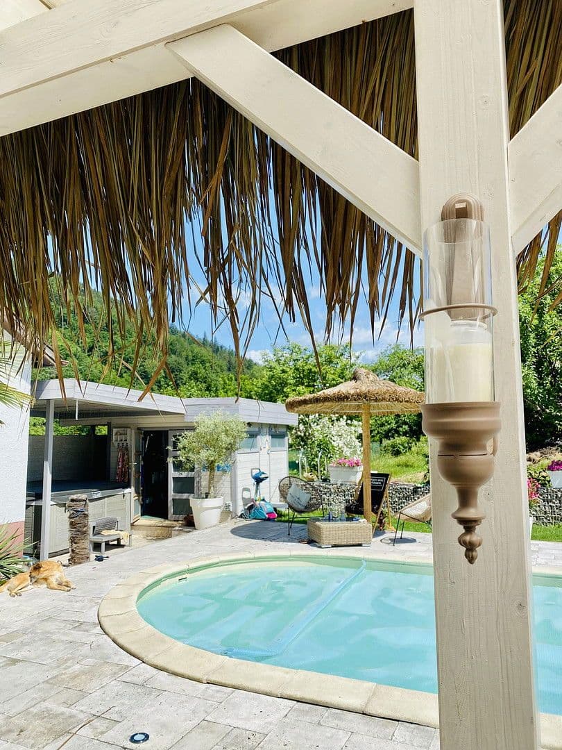 Predaj domu 220 m², pozemek 504 m², Schopfheim, Bádensko-Wurttembersko Predaj domu 220 m², pozemek 504 m², Schopfheim, Bádensko-Wurttembersko