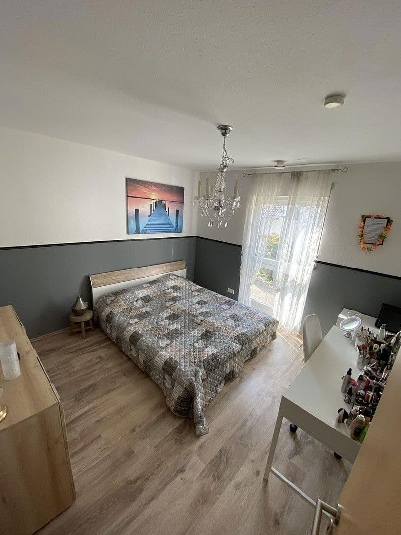 Predaj domu 220 m², pozemek 504 m², Schopfheim, Bádensko-Wurttembersko Predaj domu 220 m², pozemek 504 m², Schopfheim, Bádensko-Wurttembersko