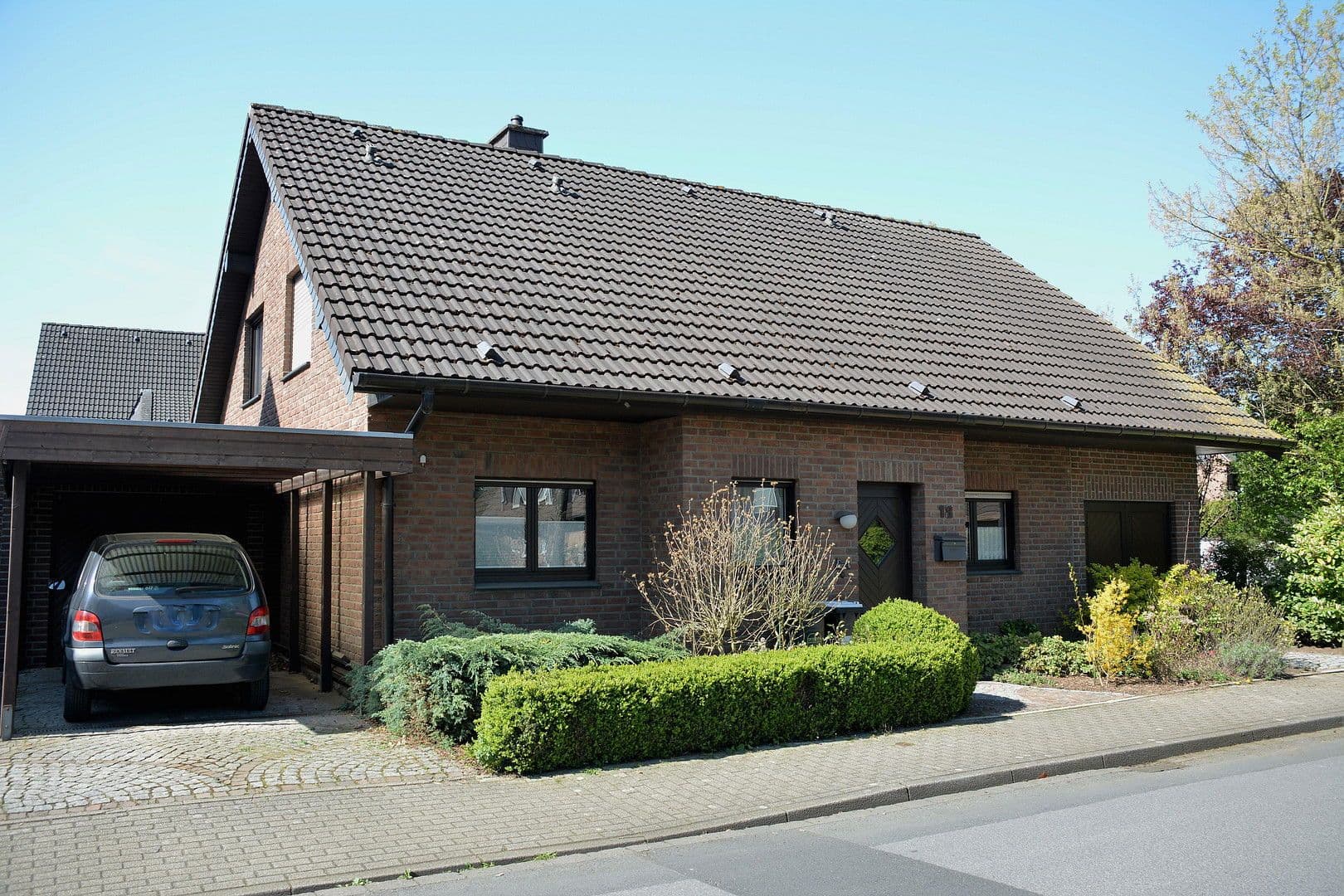 Predaj domu 165 m², pozemek 547 m², Duisburg, Severné Porýnie - Westfálsko Predaj domu 165 m², pozemek 547 m², Duisburg, Severné Porýnie - Westfálsko
