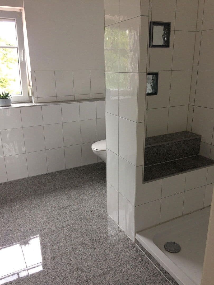 Predaj domu 180 m², pozemek 456 m², Von Uslar Weg 6 a, Sehnde, Dolné Sasko Predaj domu 180 m², pozemek 456 m², Von Uslar Weg 6 a, Sehnde, Dolné Sasko