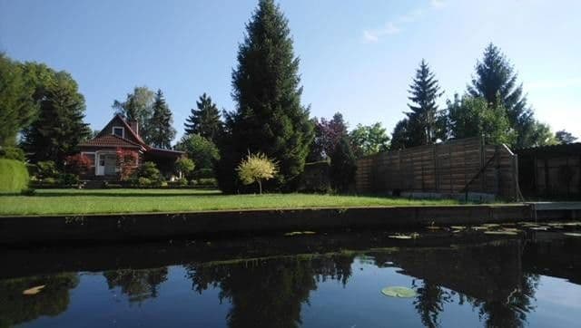 Predaj domu 90 m², pozemek 450 m², Berlin, Berlín Predaj domu 90 m², pozemek 450 m², Berlin, Berlín