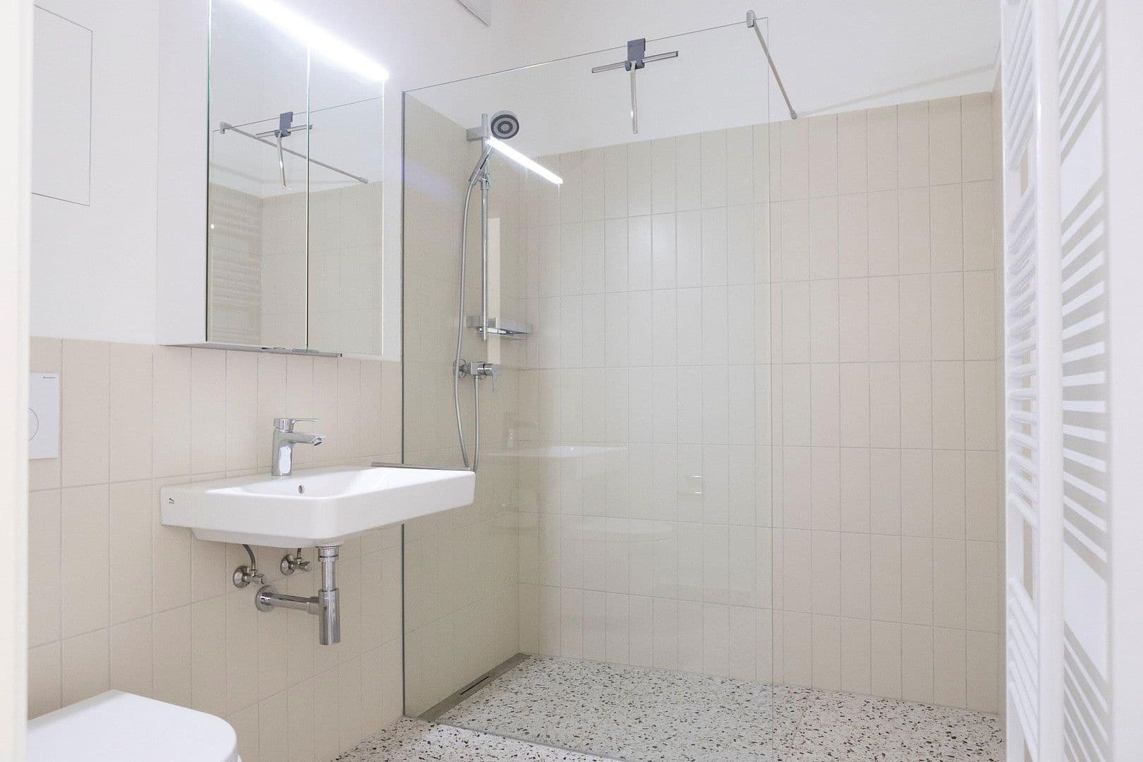 Prenájom bytu 2-izbový 54 m², Eisenbahnstr. 21, Waldshut-Tiengen, Bádensko-Wurttembersko Prenájom bytu 2-izbový 54 m², Eisenbahnstr. 21, Waldshut-Tiengen, Bádensko-Wurttembersko