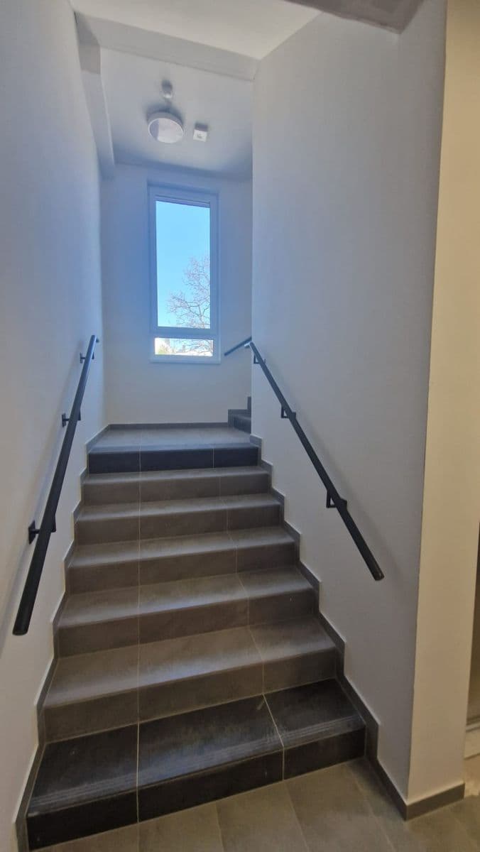 Predaj bytu 3-izbový 74 m², Ke stadionu, Kladno, Středočeský kraj Predaj bytu 3-izbový 74 m², Ke stadionu, Kladno, Středočeský kraj