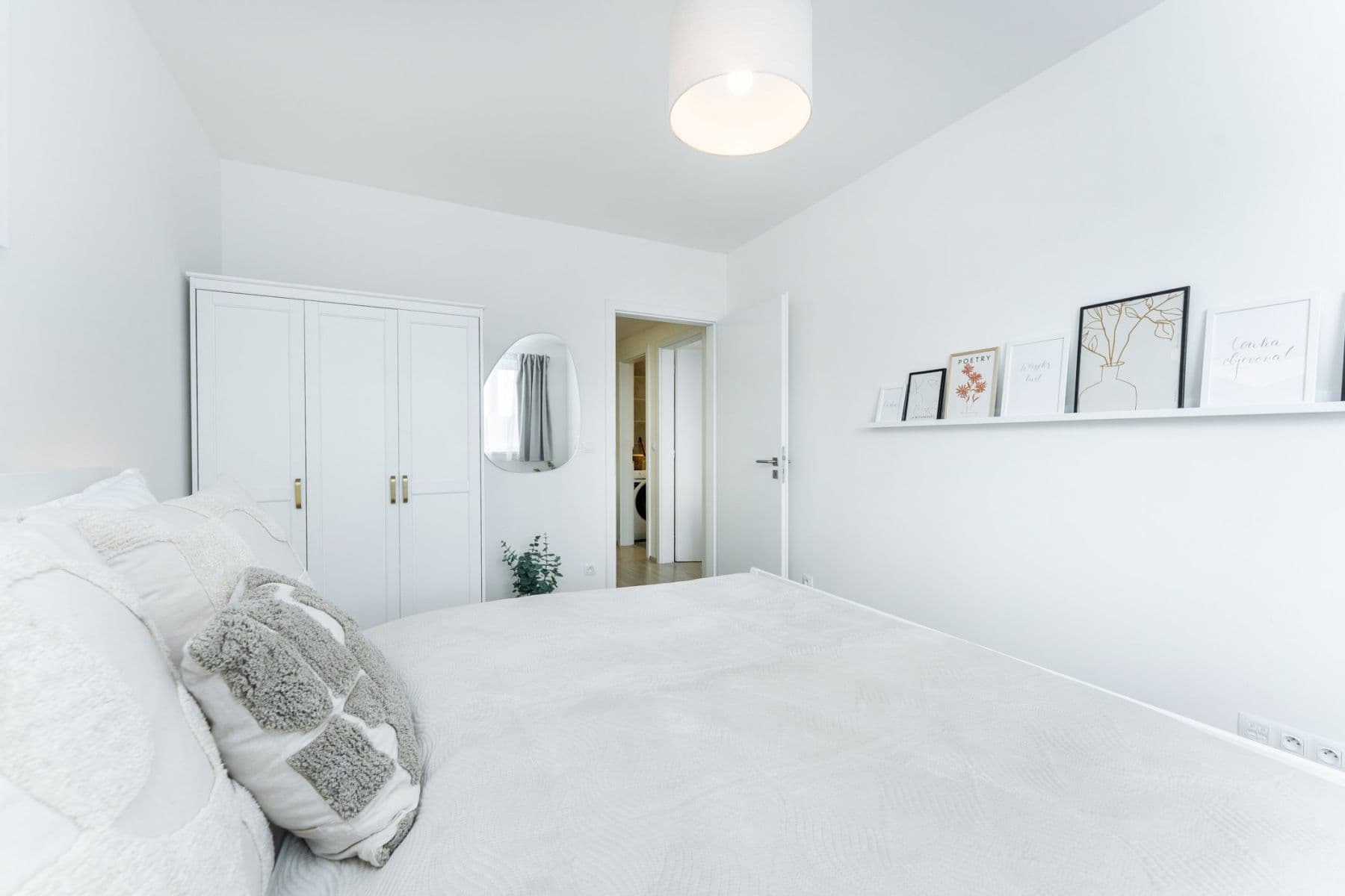 Prenájom bytu 53 m², V Háji, Praha, Praha Prenájom bytu 53 m², V Háji, Praha, Praha