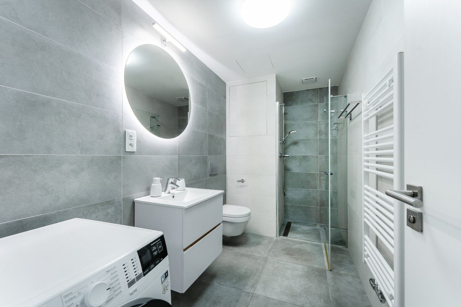 Prenájom bytu 53 m², V Háji, Praha, Praha Prenájom bytu 53 m², V Háji, Praha, Praha