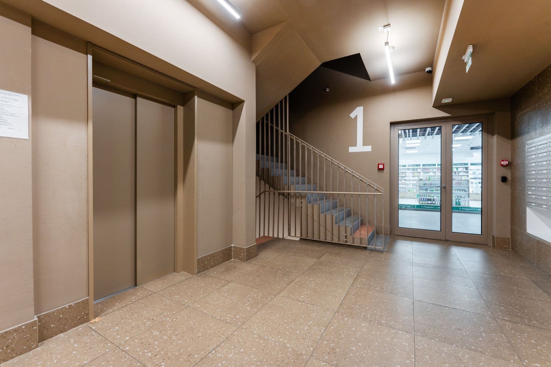 Prenájom bytu 53 m², V Háji, Praha, Praha Prenájom bytu 53 m², V Háji, Praha, Praha