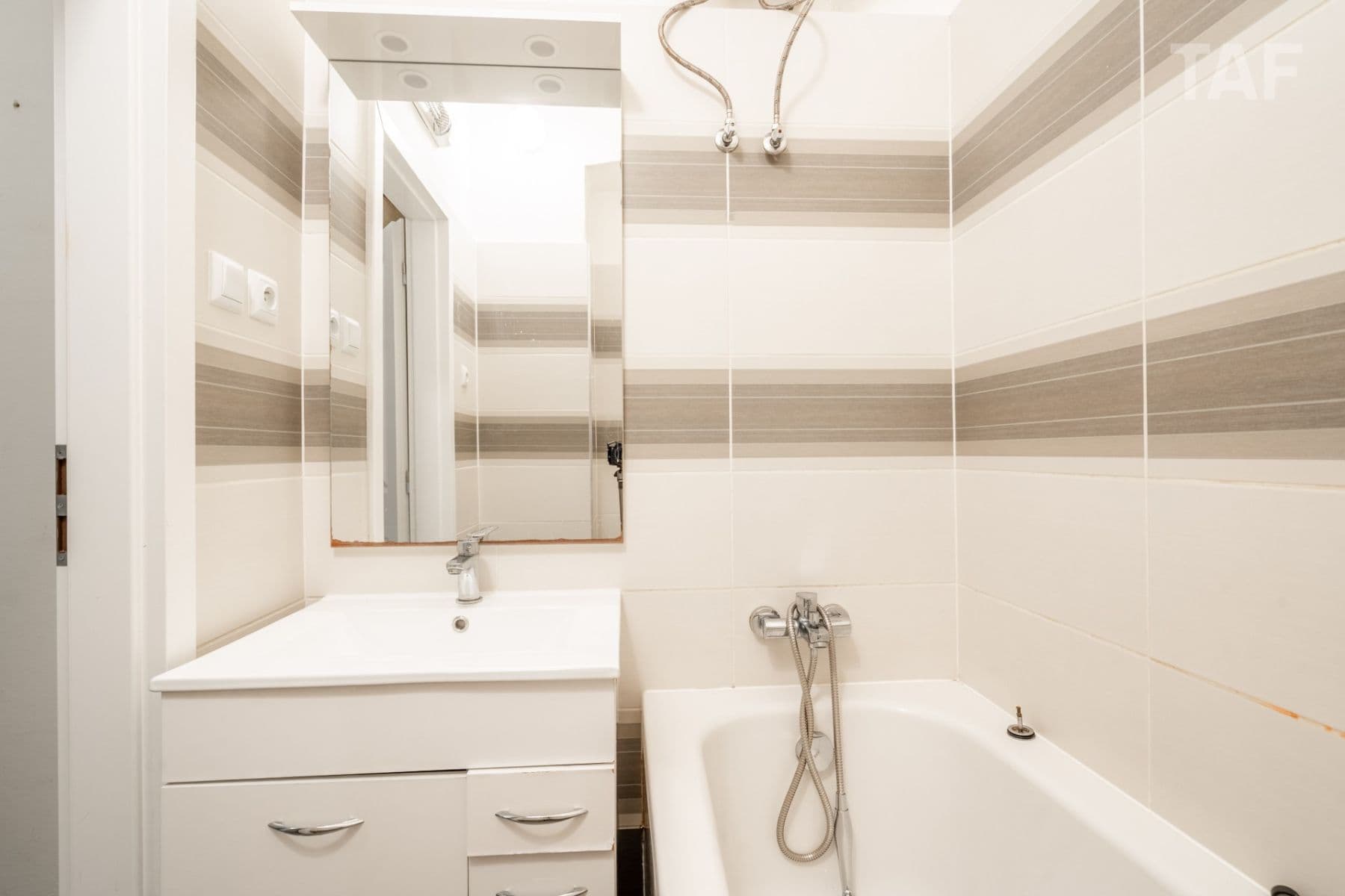 Predaj bytu 2-izbový 53 m², Lucemburská, Praha, Praha Predaj bytu 2-izbový 53 m², Lucemburská, Praha, Praha